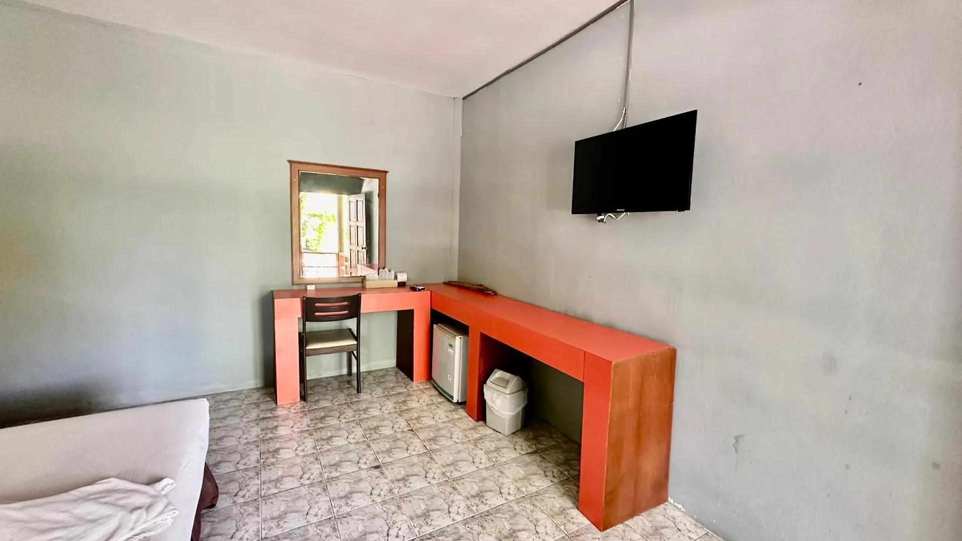 Hotel Andaman Resort Phi Phi Don